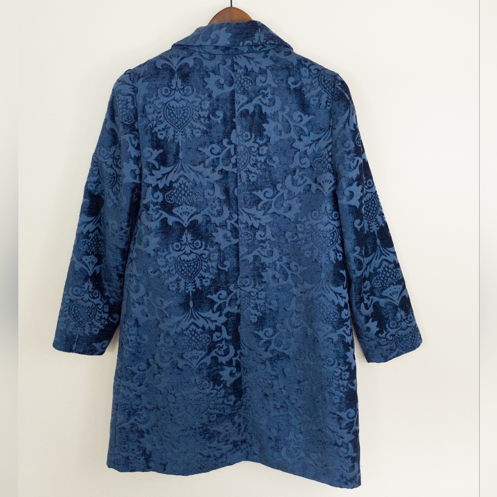 Chicos Blue Chenille Jacquard Tapestry Topper Jacket Size 4/6P - Picture 9 of 9